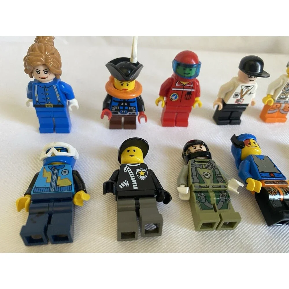 Lot of 10 Lego Minifigures #80